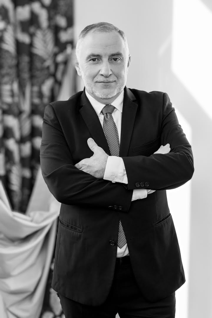 Vincent DEMOULIN, Internal Accountant Vincent DEMOULIN, Internal Accountant